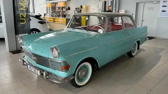 Automobiliai U2 Motors salone